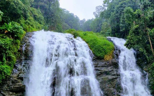 Abbey Falls Madikeri Tourist Guide (Coorg): Cascading Waterfalls & Hanging Bridge in Coffee Hills